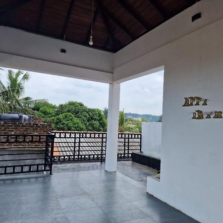 Javi Holiday Home Trincomalee Buitenkant foto