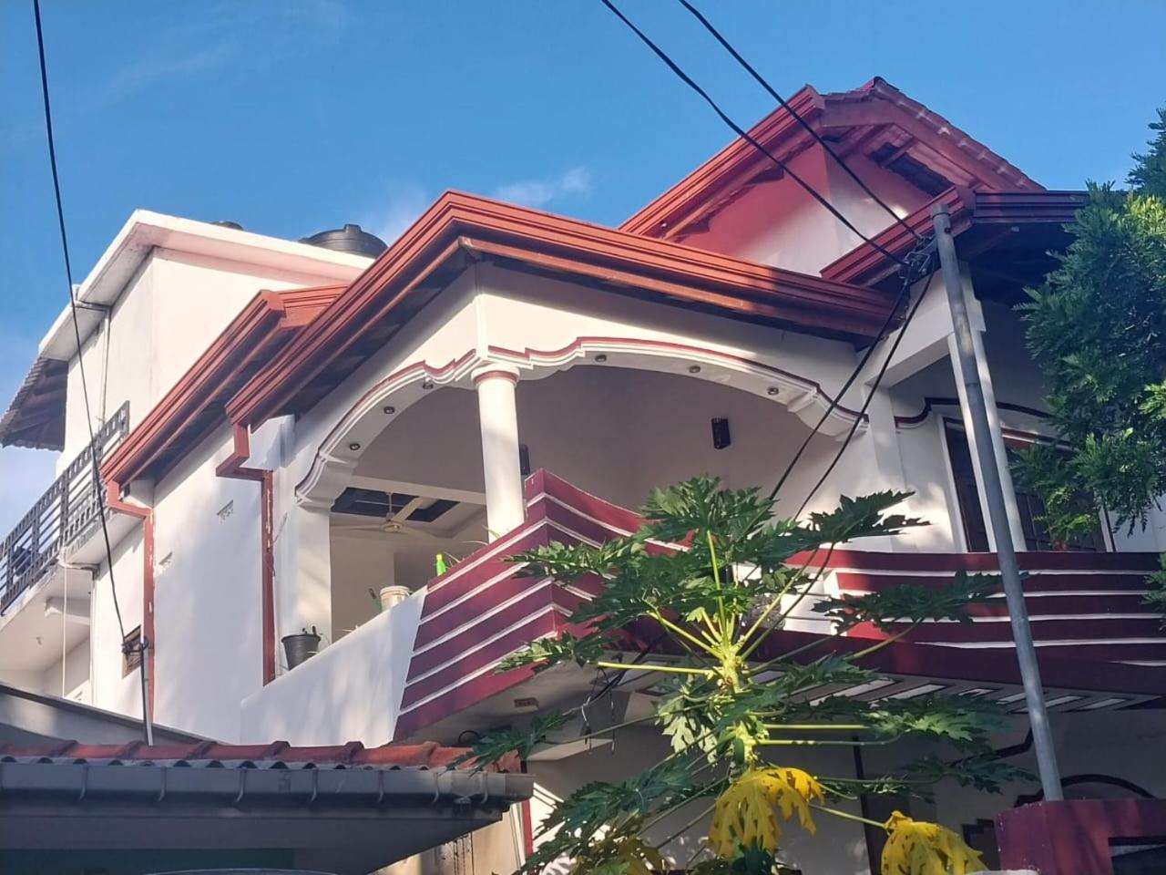 Javi Holiday Home Trincomalee Buitenkant foto
